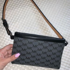 Michael Kors Fanny pack/purse NWOT